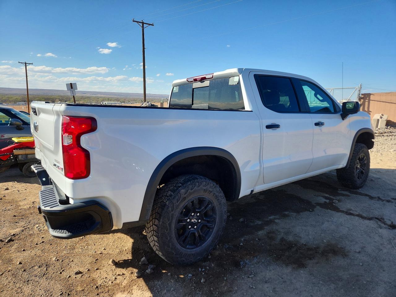 2023 CHEVROLET SILVERADO K1500 ZR2 photo 5