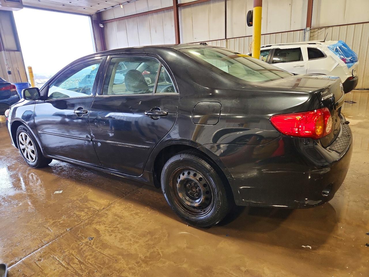 2010 TOYOTA COROLLA BASE photo 2