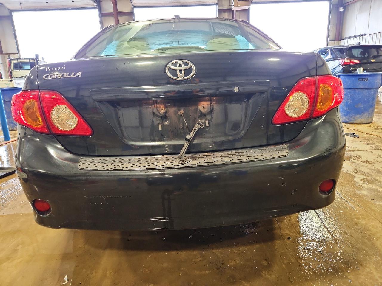 2010 TOYOTA COROLLA BASE photo 6