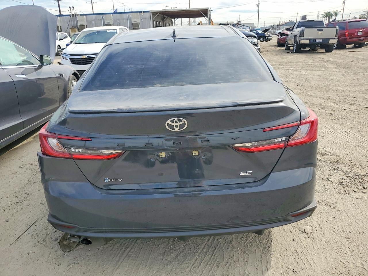 2025 TOYOTA CAMRY SE photo 11