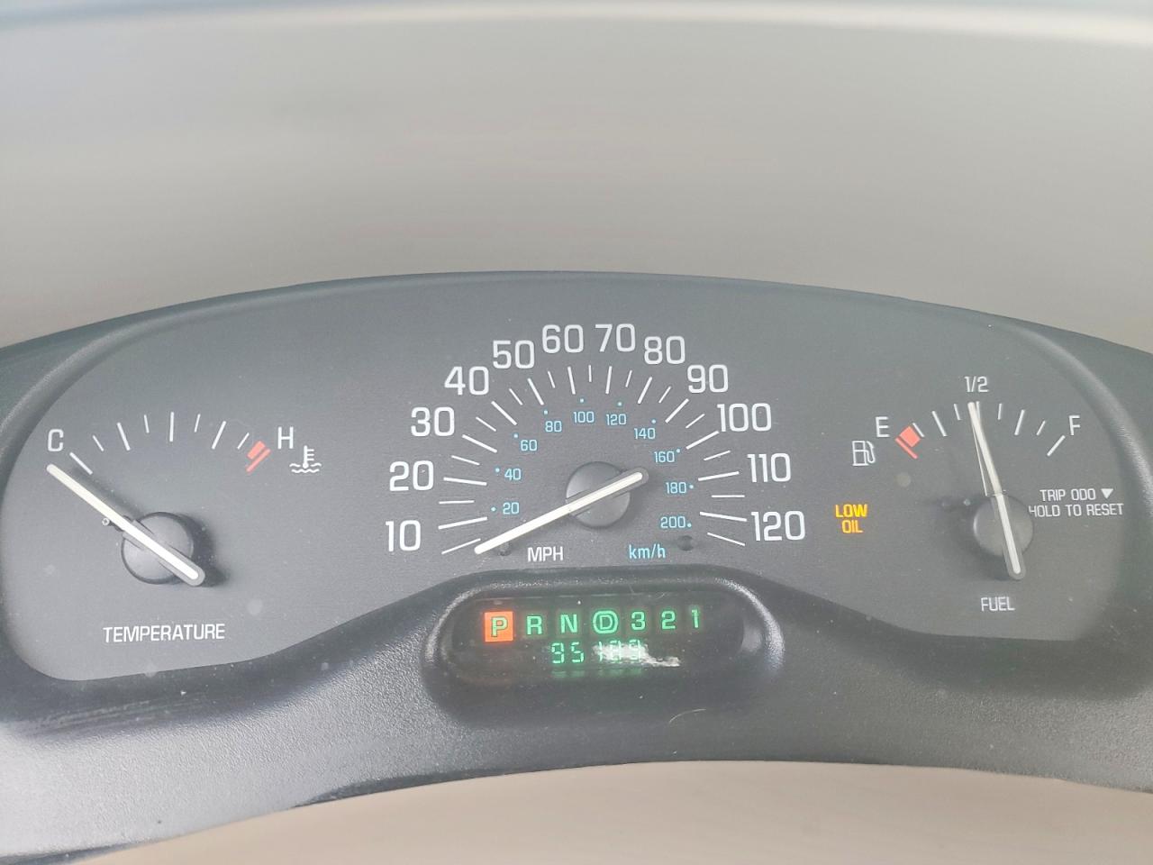 2003 BUICK CENTURY photo 9