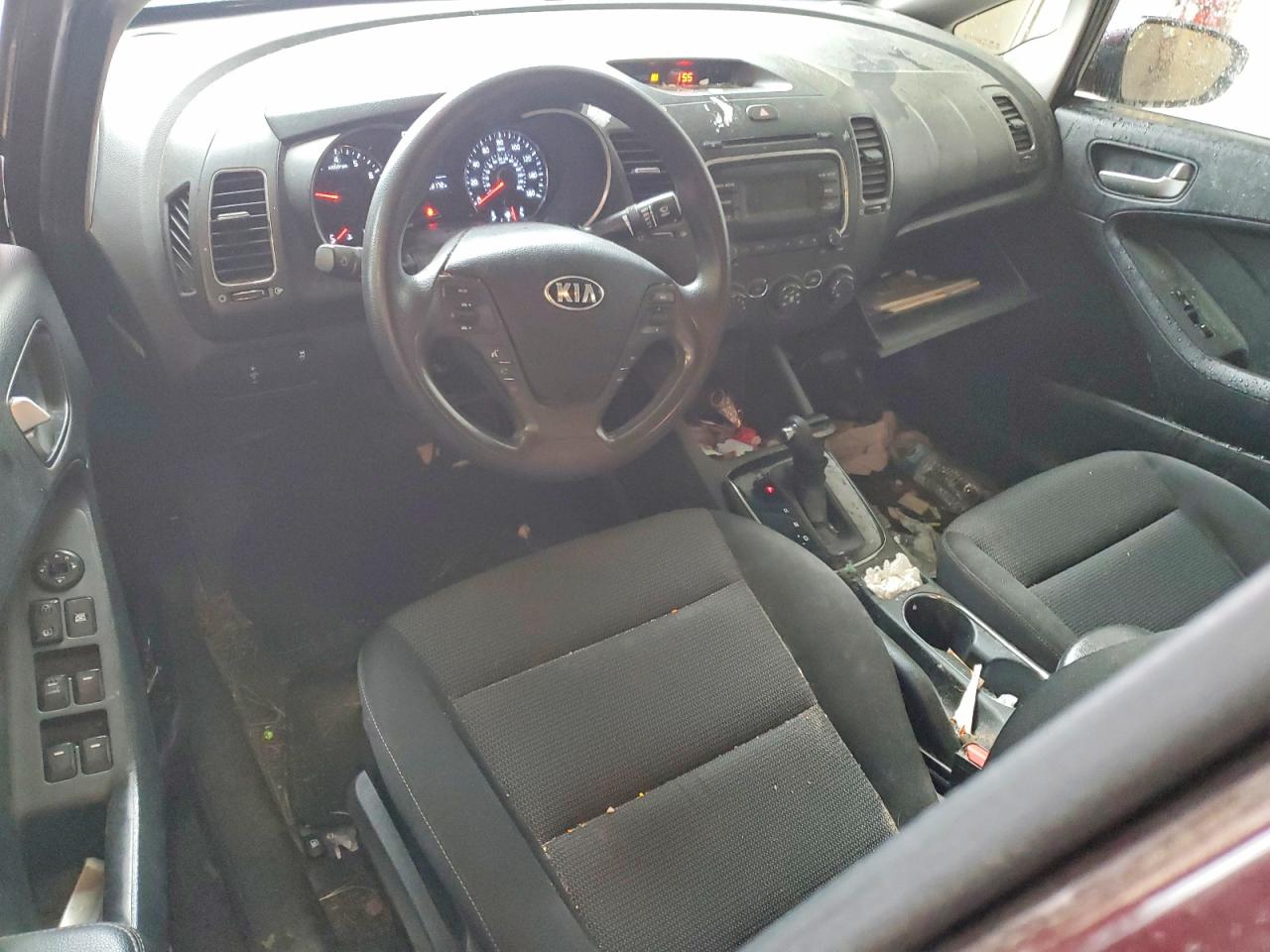 2017 KIA FORTE LX photo 8