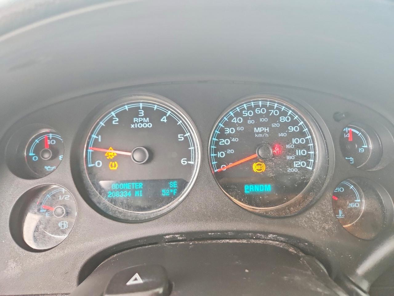 2011 CHEVROLET SUBURBAN K1500 LS photo 9