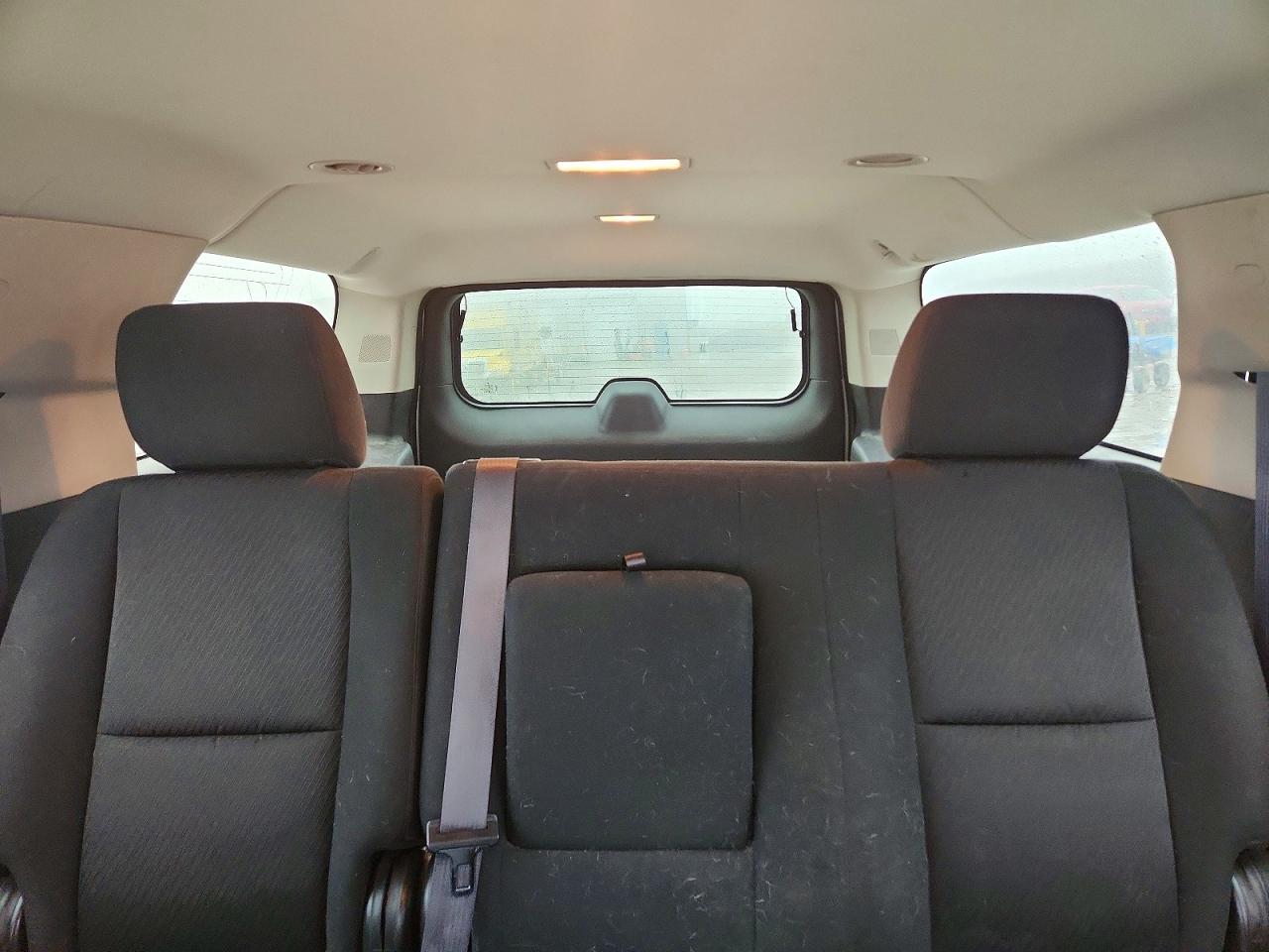 2011 CHEVROLET SUBURBAN K1500 LS photo 10