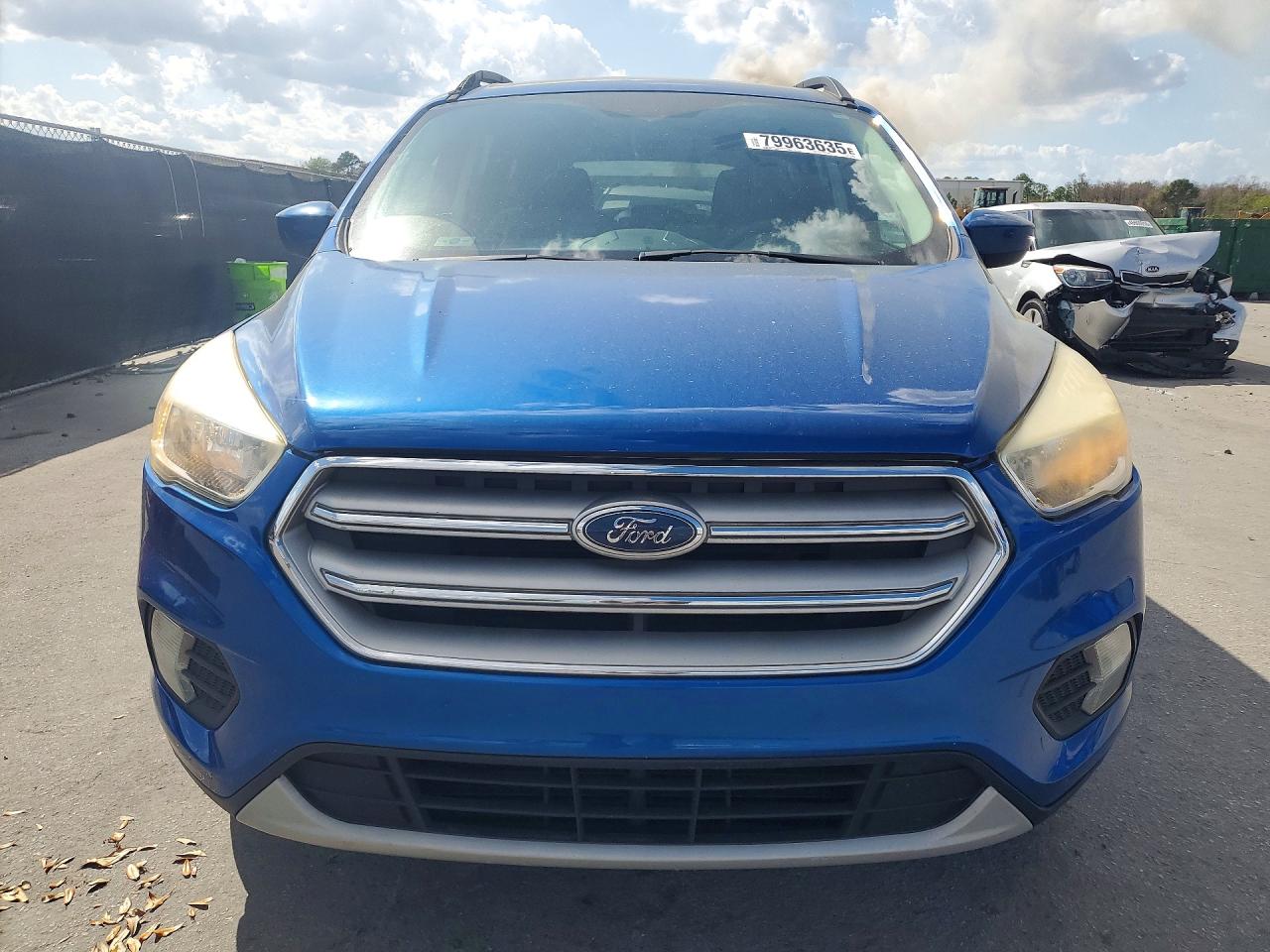 2018 FORD ESCAPE photo 9