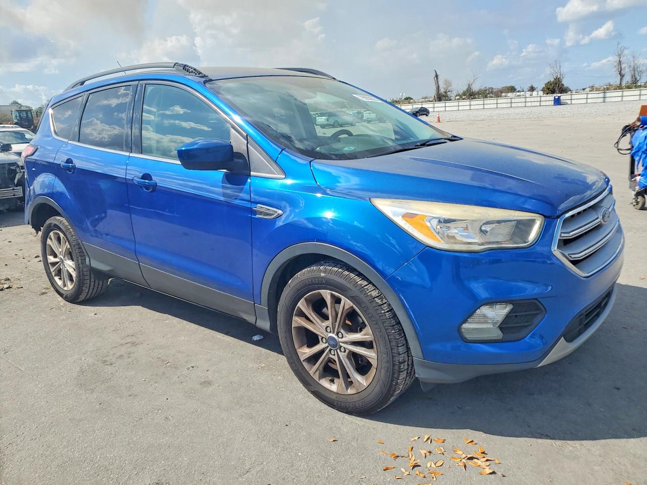 2018 FORD ESCAPE photo 7