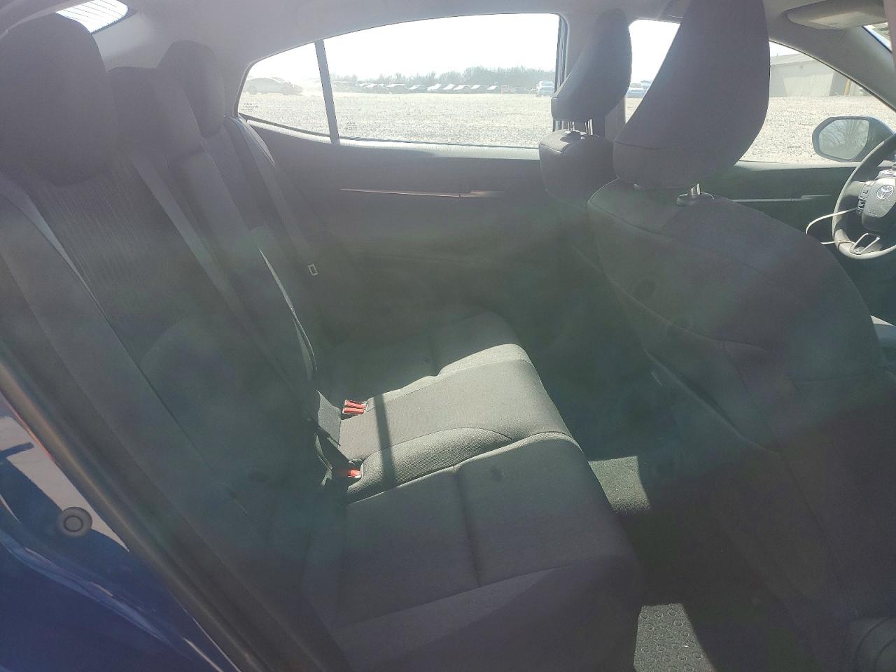 2025 TOYOTA CAMRY LE photo 28
