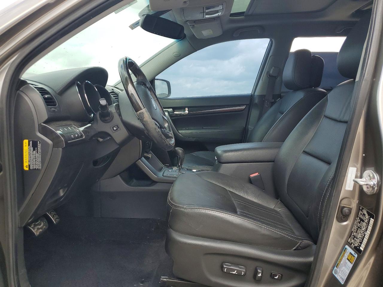 2012 KIA SORENTO SX photo 13