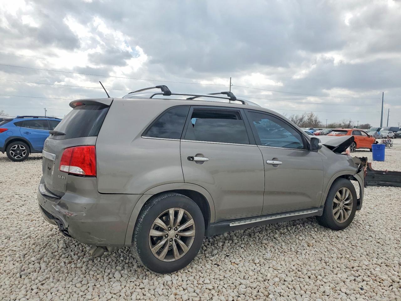 2012 KIA SORENTO SX photo 5