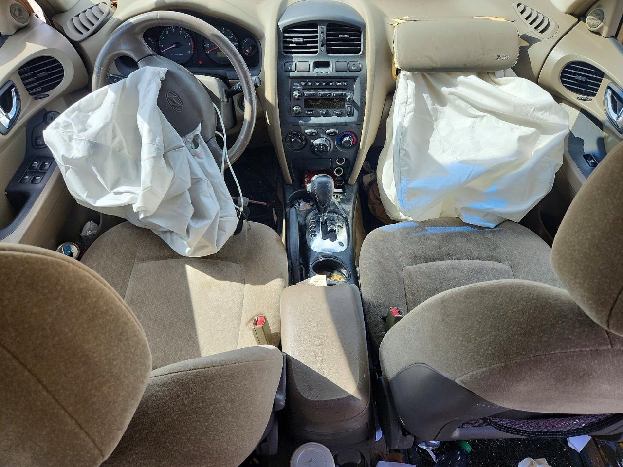 2004 HYUNDAI SANTA FE GLS photo 8