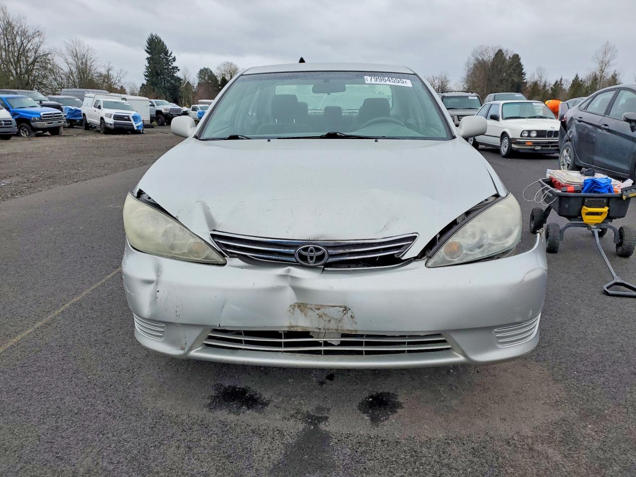 2005 TOYOTA CAMRY LE photo 5
