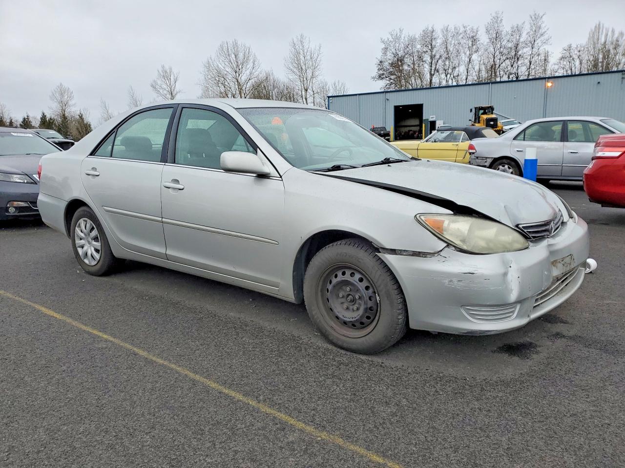 2005 TOYOTA CAMRY LE photo 4