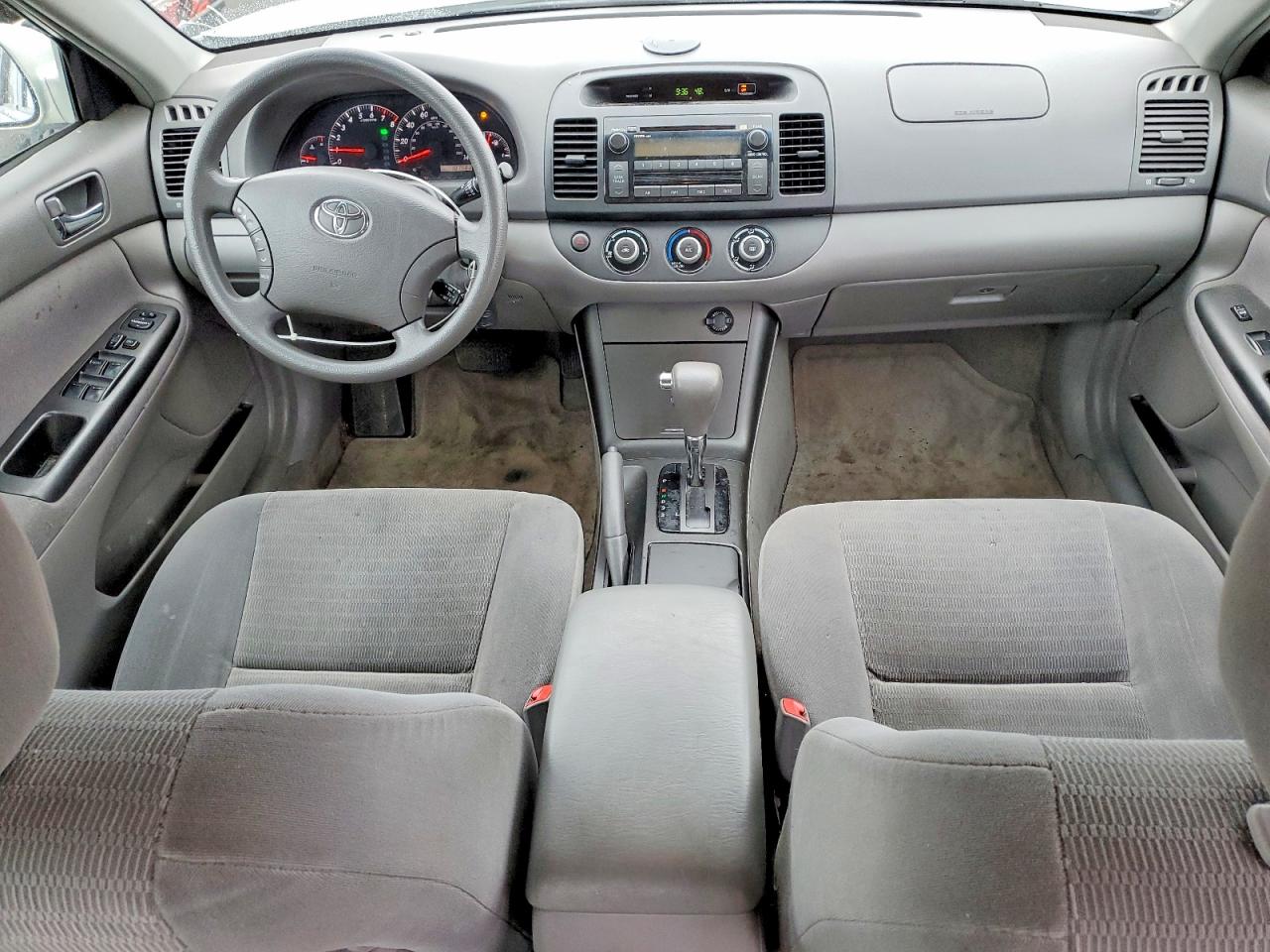 2005 TOYOTA CAMRY LE photo 8