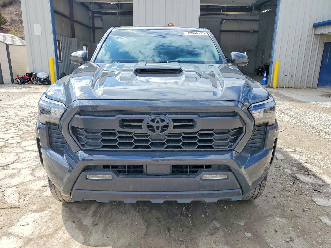 2024 TOYOTA TACOMA TRD SPORT photo 9