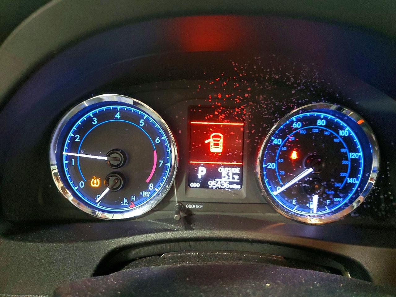2018 TOYOTA COROLLA LE photo 17