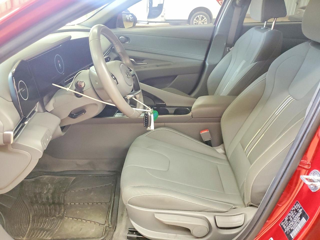 2023 HYUNDAI ELANTRA SEL photo 13