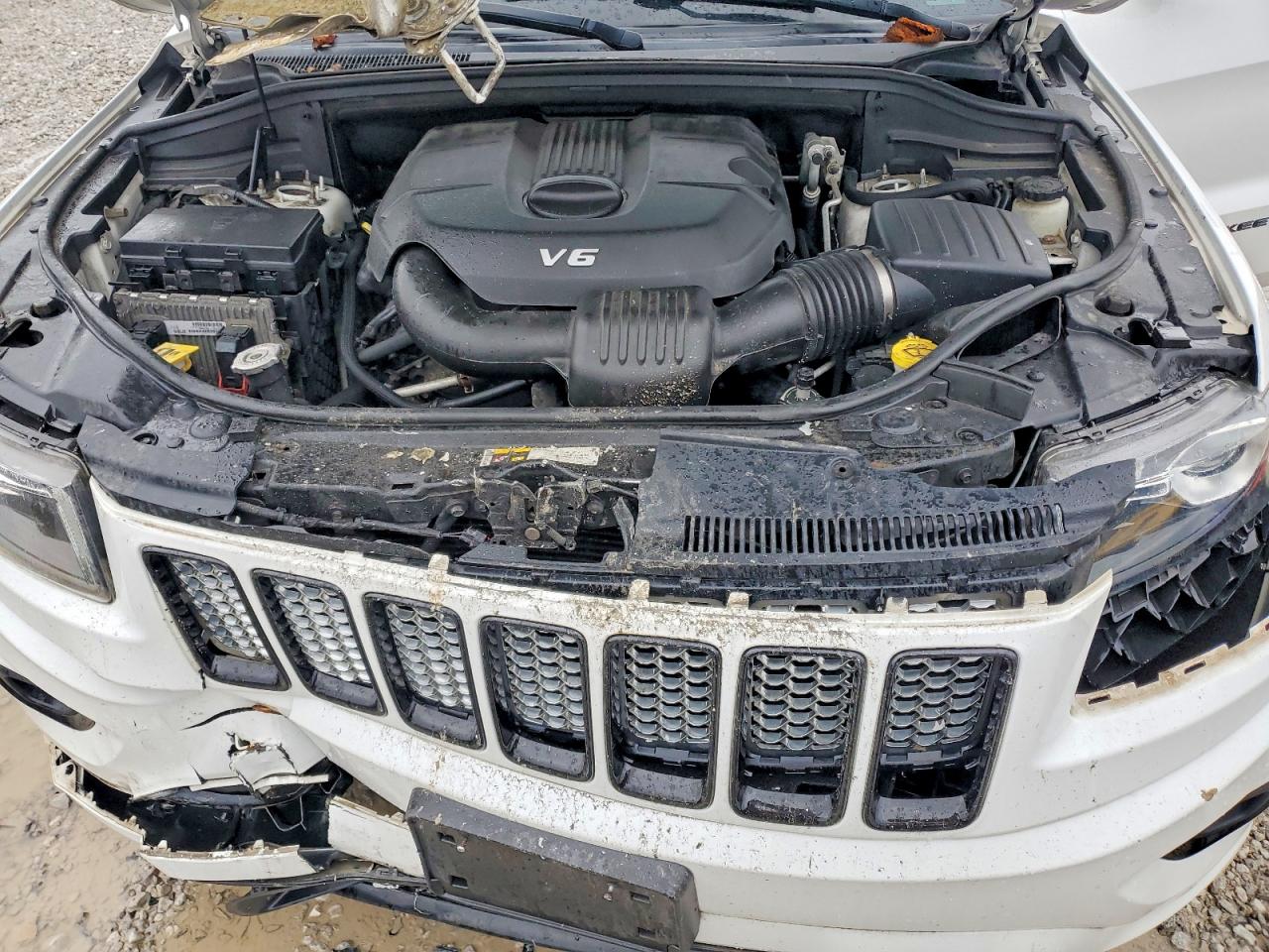 2014 JEEP GRAND CHEROKEE LAREDO photo 12