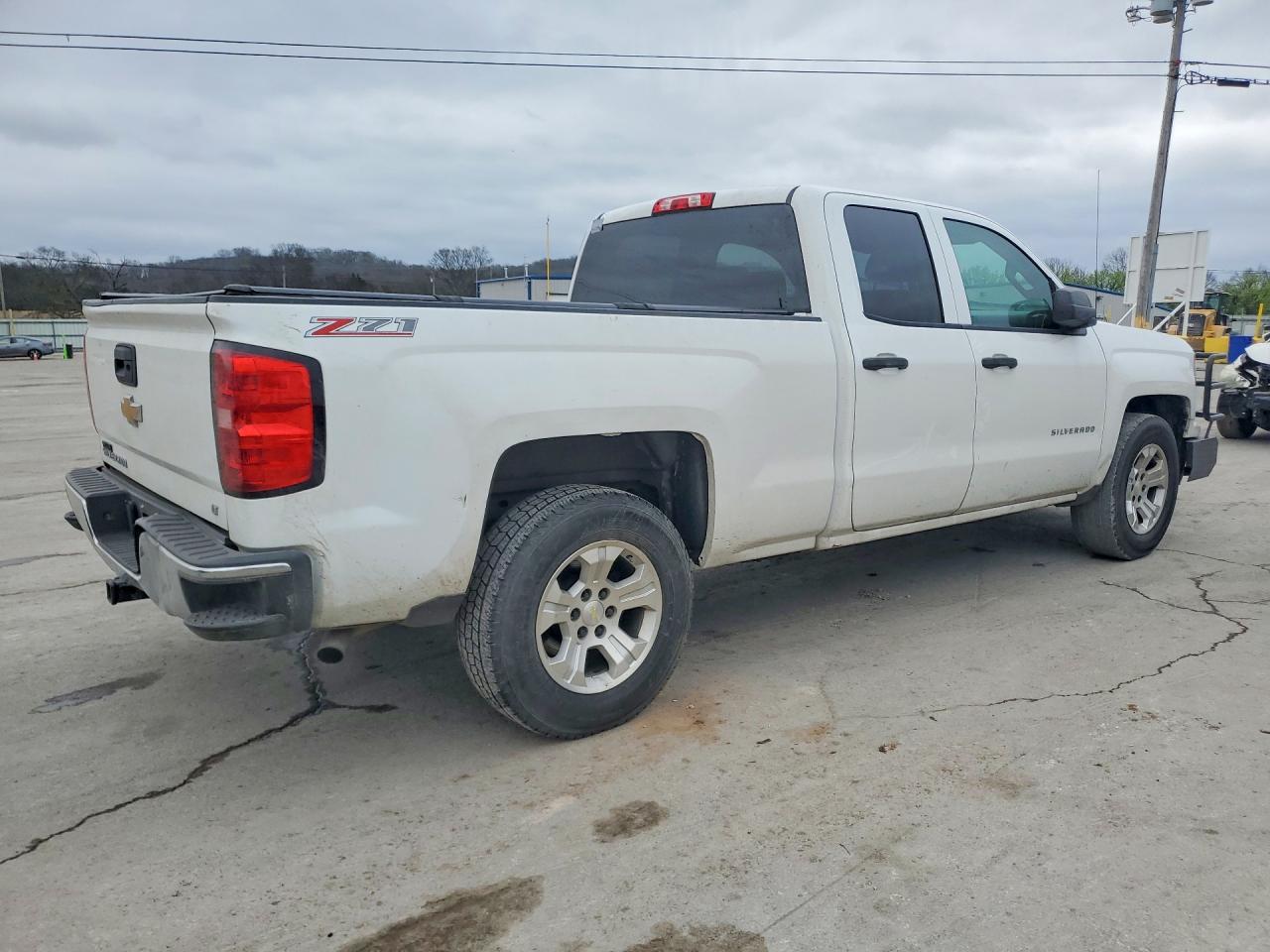 2014 CHEVROLET SILVERADO C1500 LT photo 3