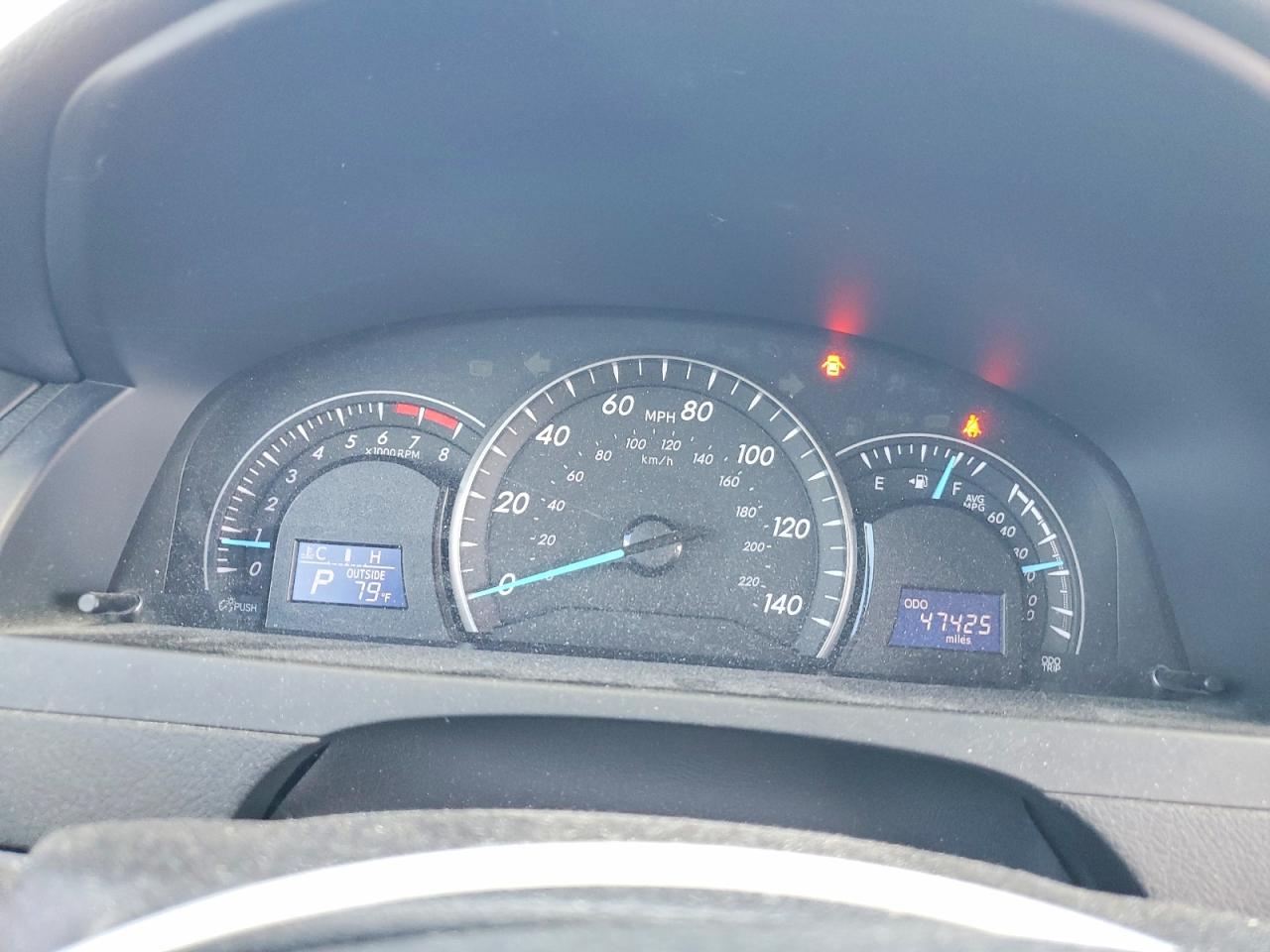 2015 TOYOTA CAMRY LE photo 17