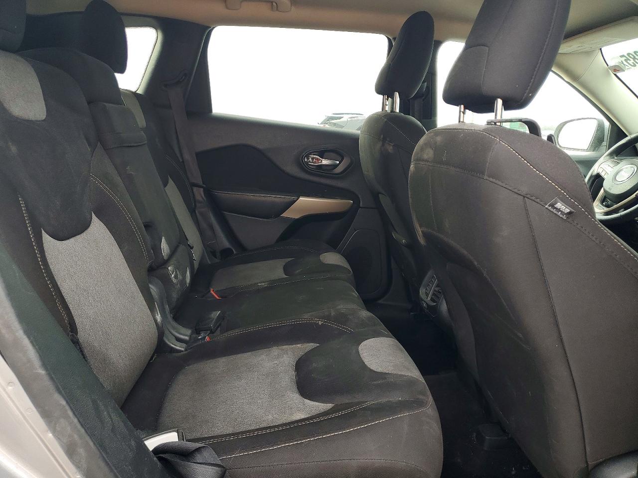 2018 JEEP CHEROKEE LATITUDE photo 11