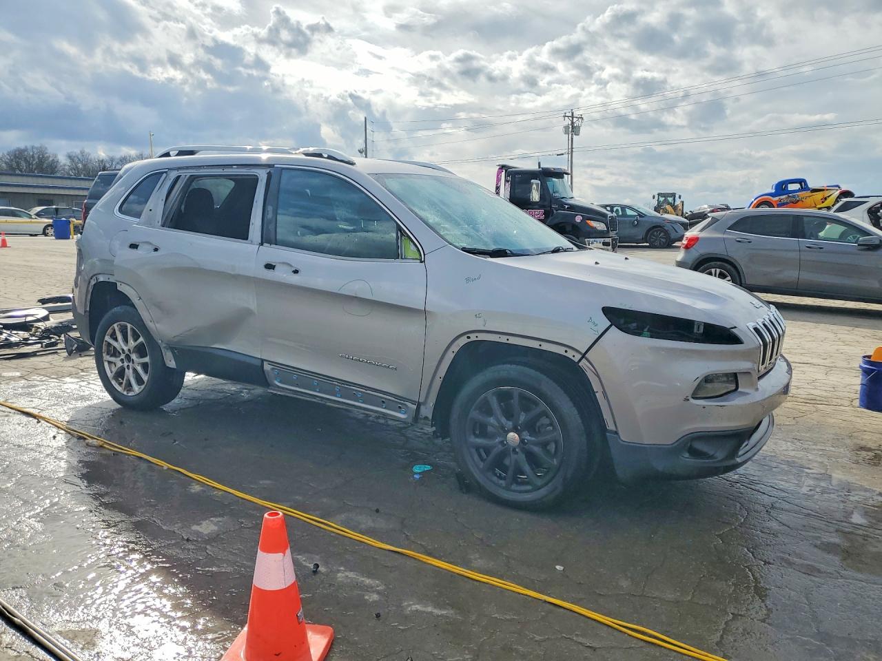 2018 JEEP CHEROKEE LATITUDE photo 4
