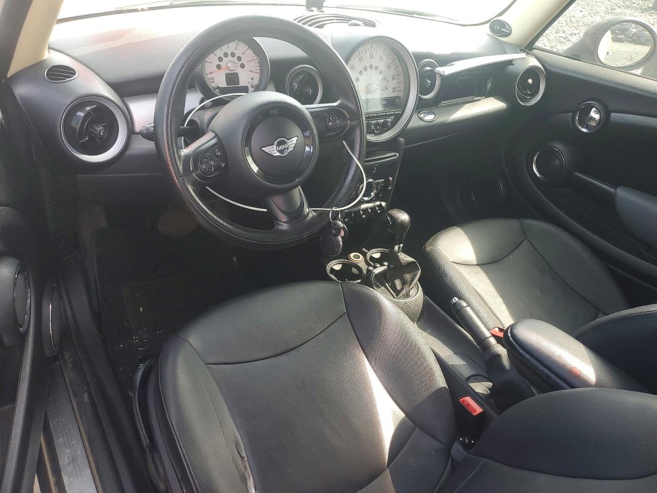 2011 MINI COOPER CLUBMAN photo 8