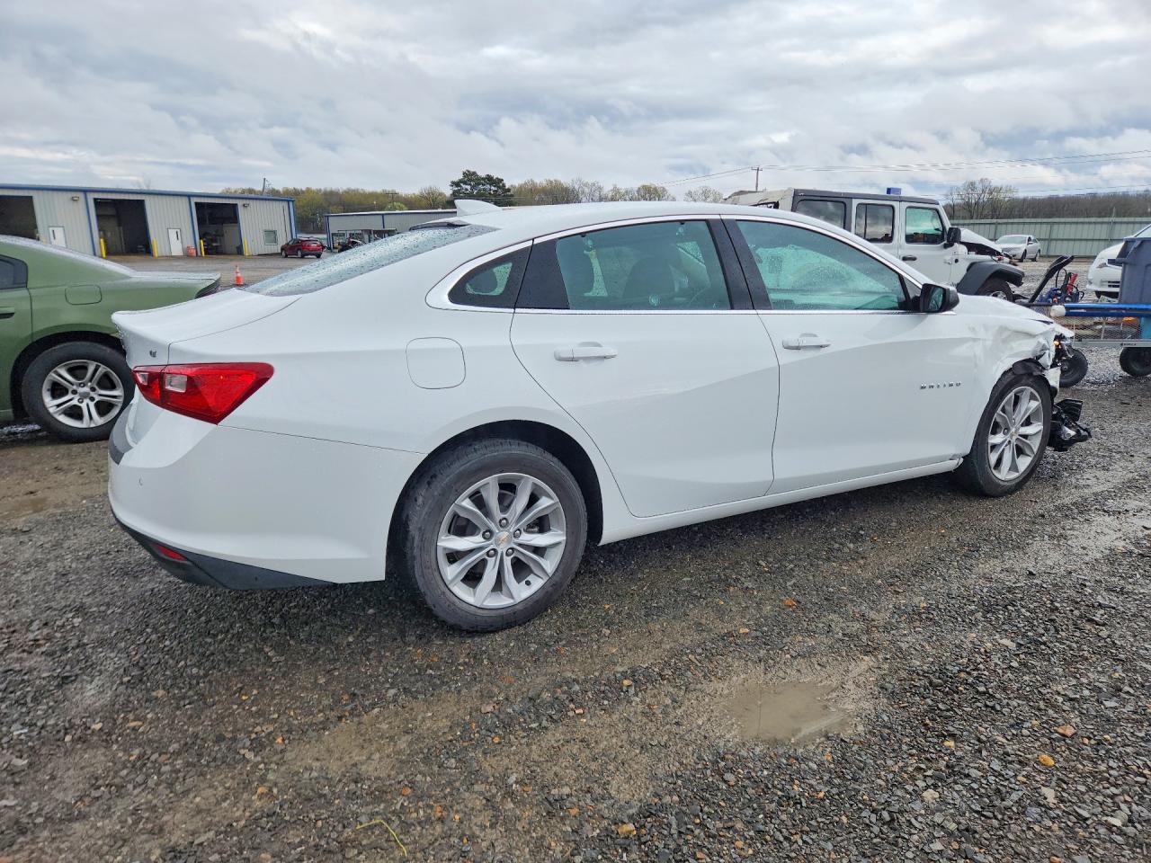2024 CHEVROLET MALIBU LT photo 7