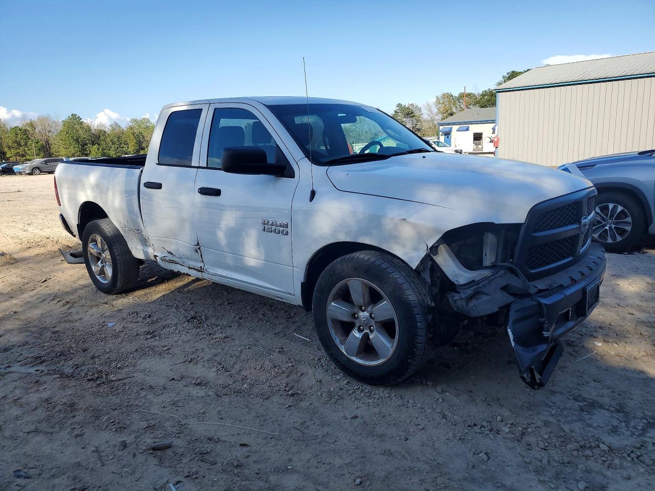 2016 RAM 1500 ST photo 4