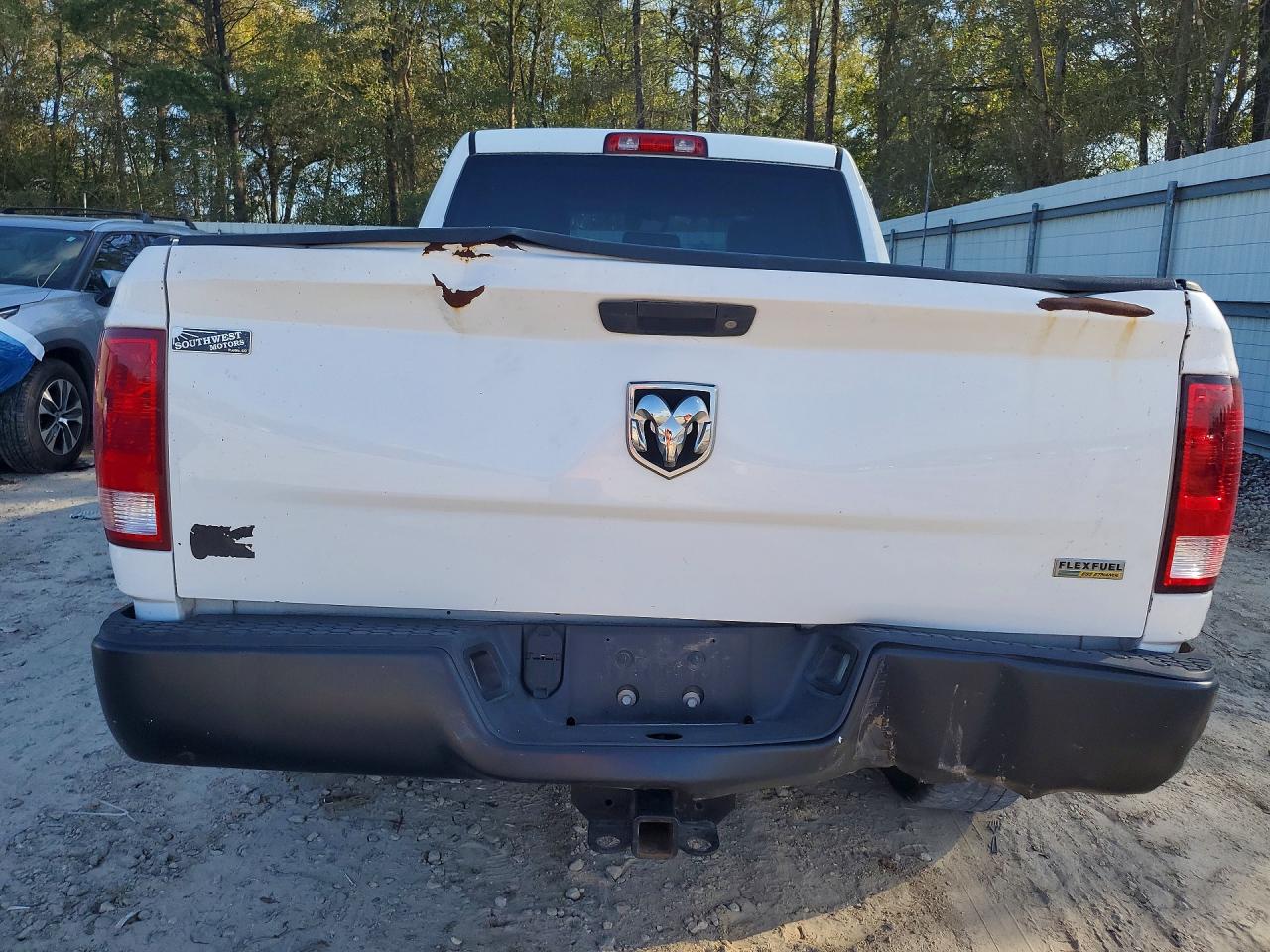 2016 RAM 1500 ST photo 6