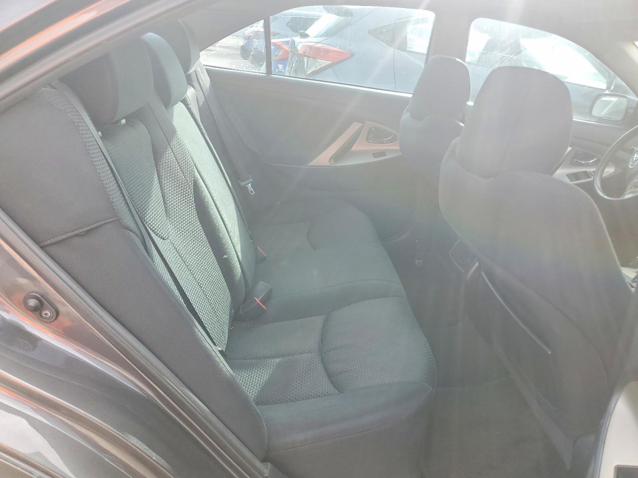 2009 TOYOTA CAMRY SE photo 10