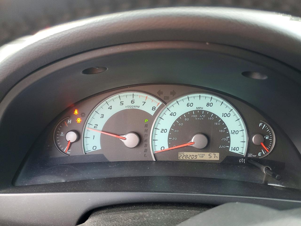 2009 TOYOTA CAMRY SE photo 9
