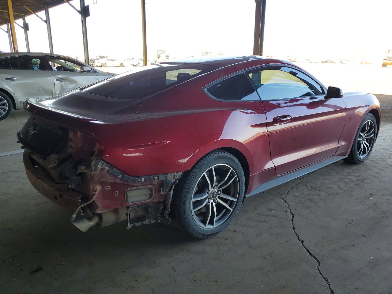 2017 FORD MUSTANG photo 3