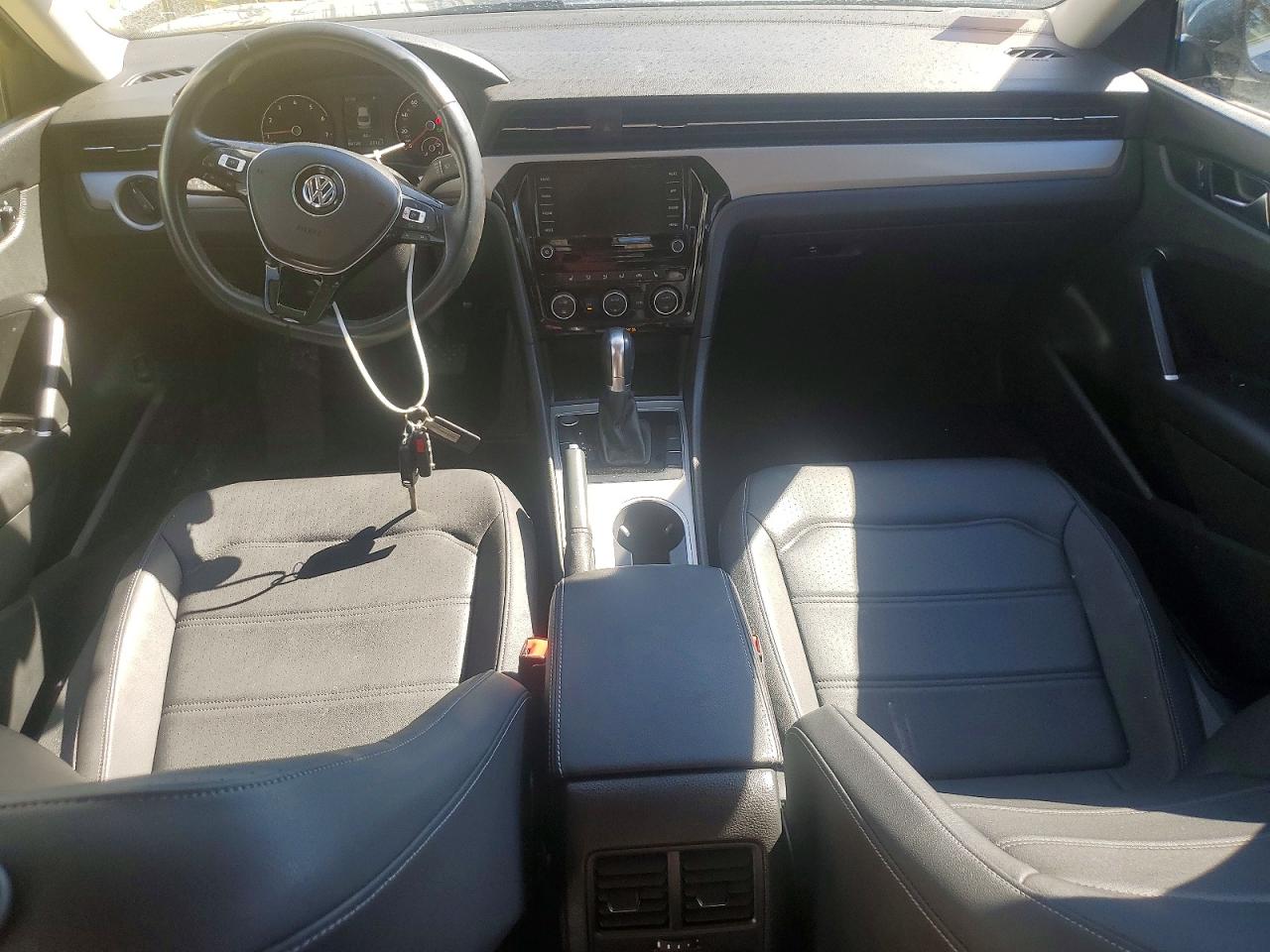 2020 VOLKSWAGEN PASSAT SE photo 15