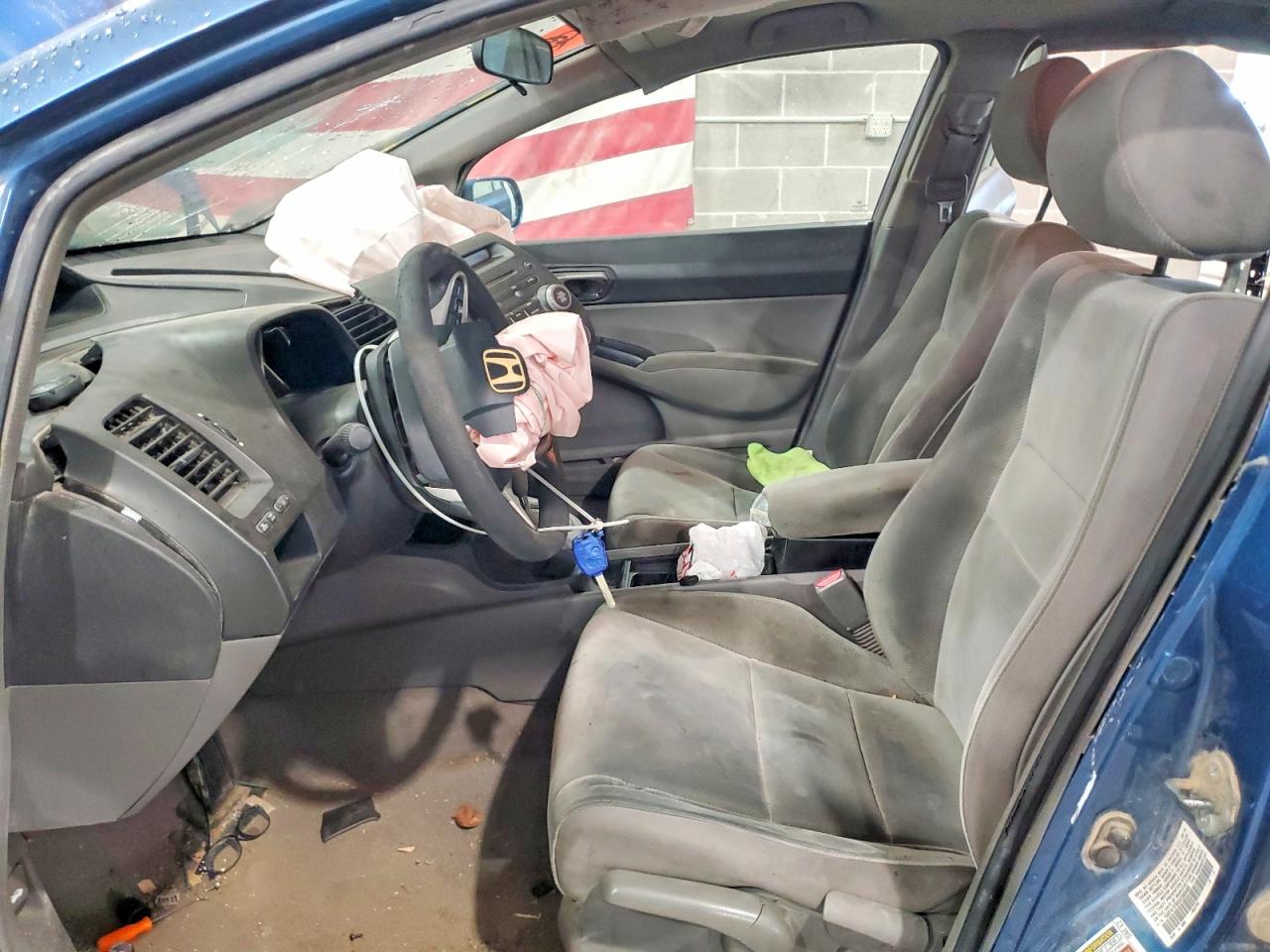 2010 HONDA CIVIC LX photo 7