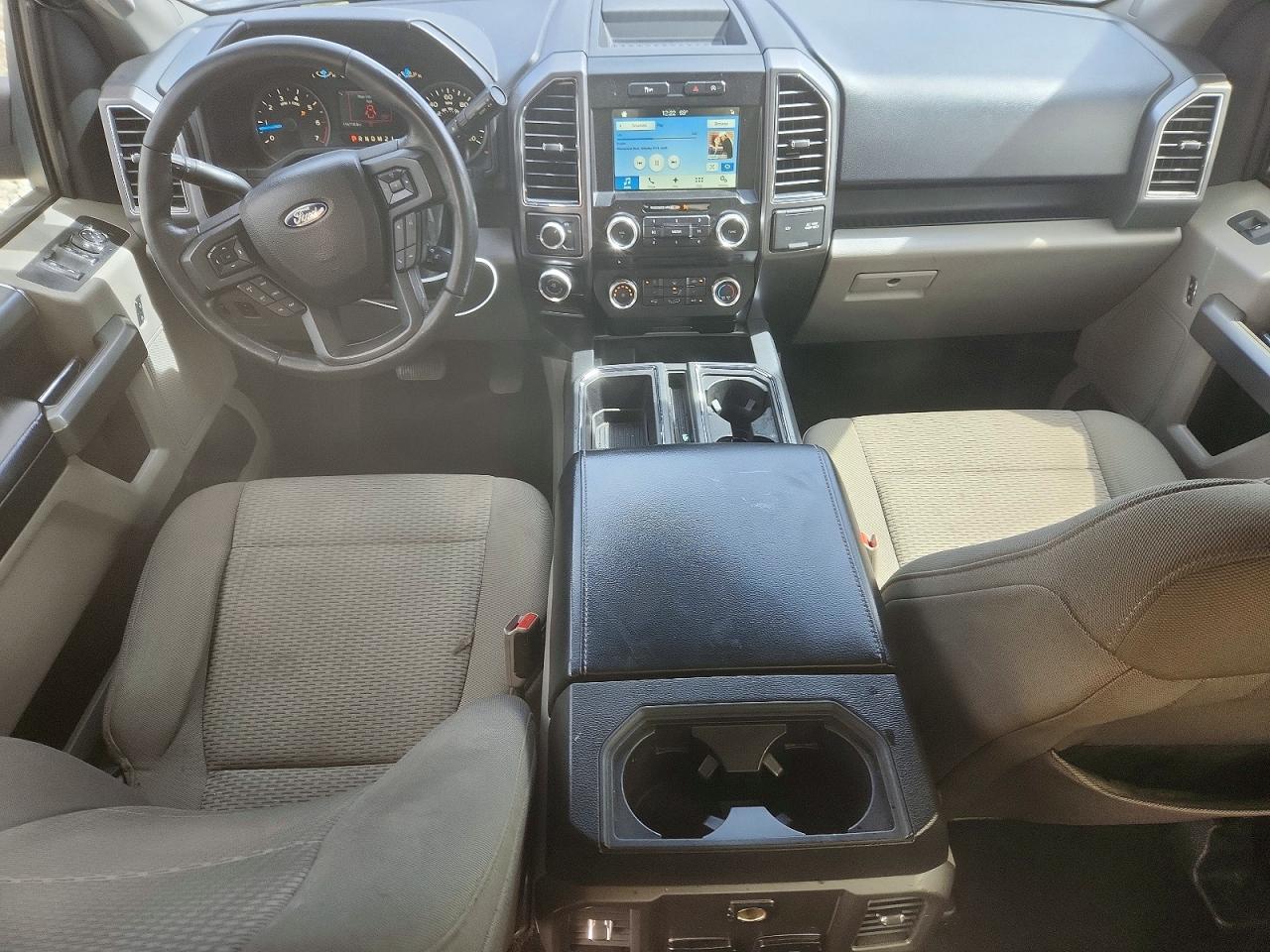 2017 FORD F150 SUPERCREW photo 8