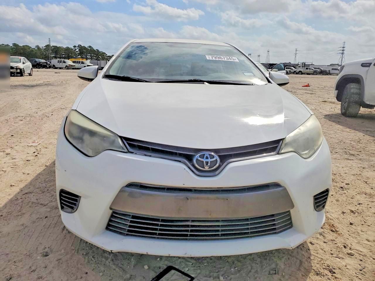 2016 TOYOTA COROLLA LE photo 5