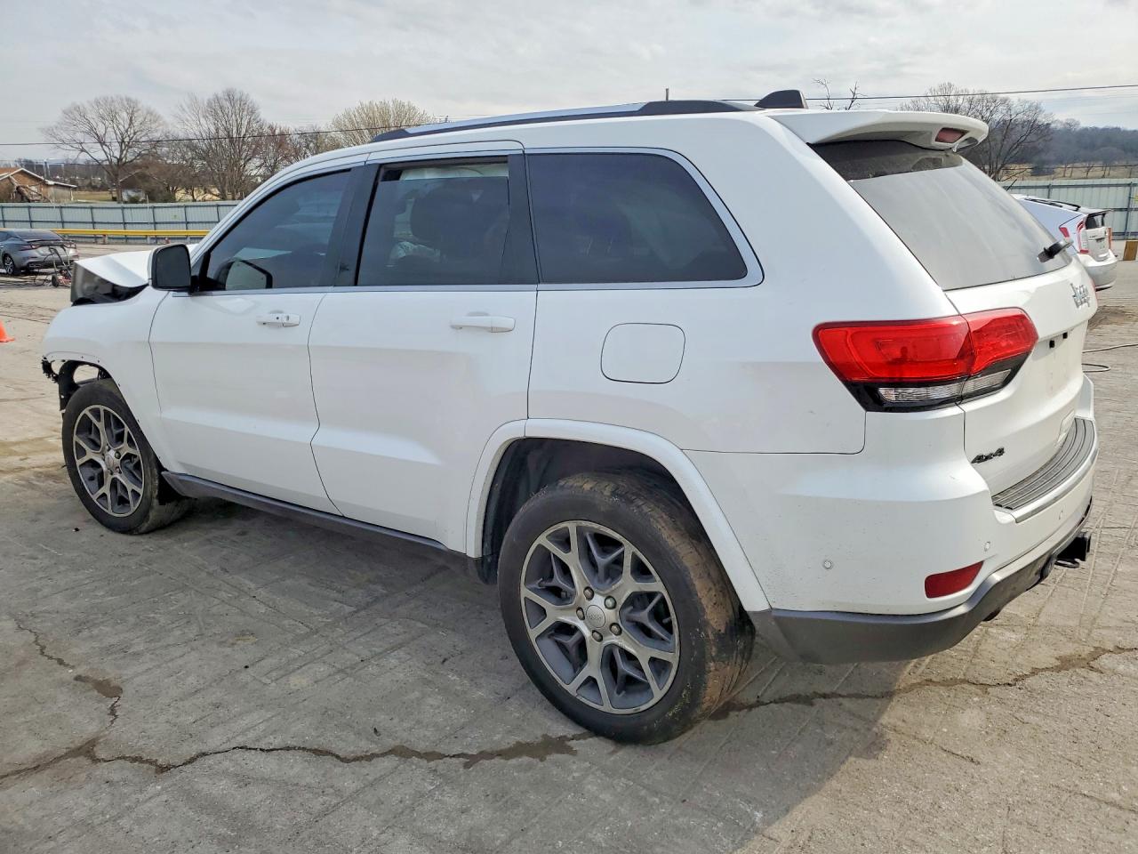 2018 JEEP GRAND CHEROKEE LIMITED photo 3