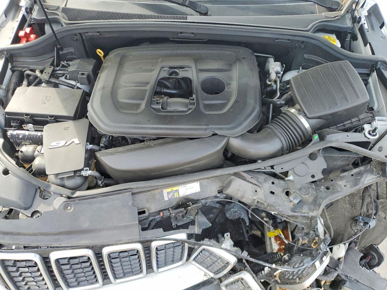 2018 JEEP GRAND CHEROKEE LIMITED photo 23