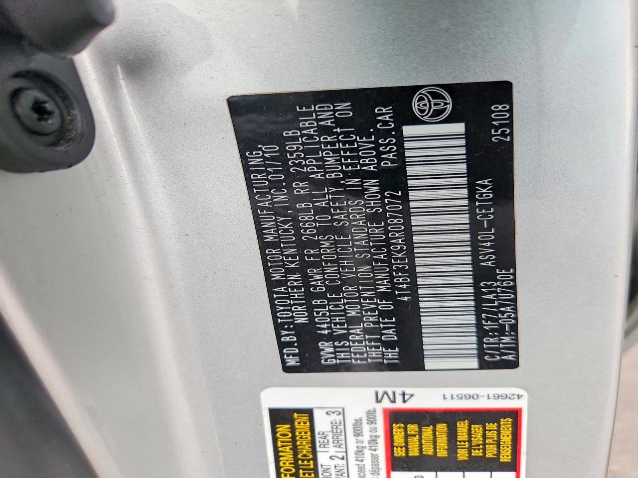 2010 TOYOTA CAMRY XLE photo 23