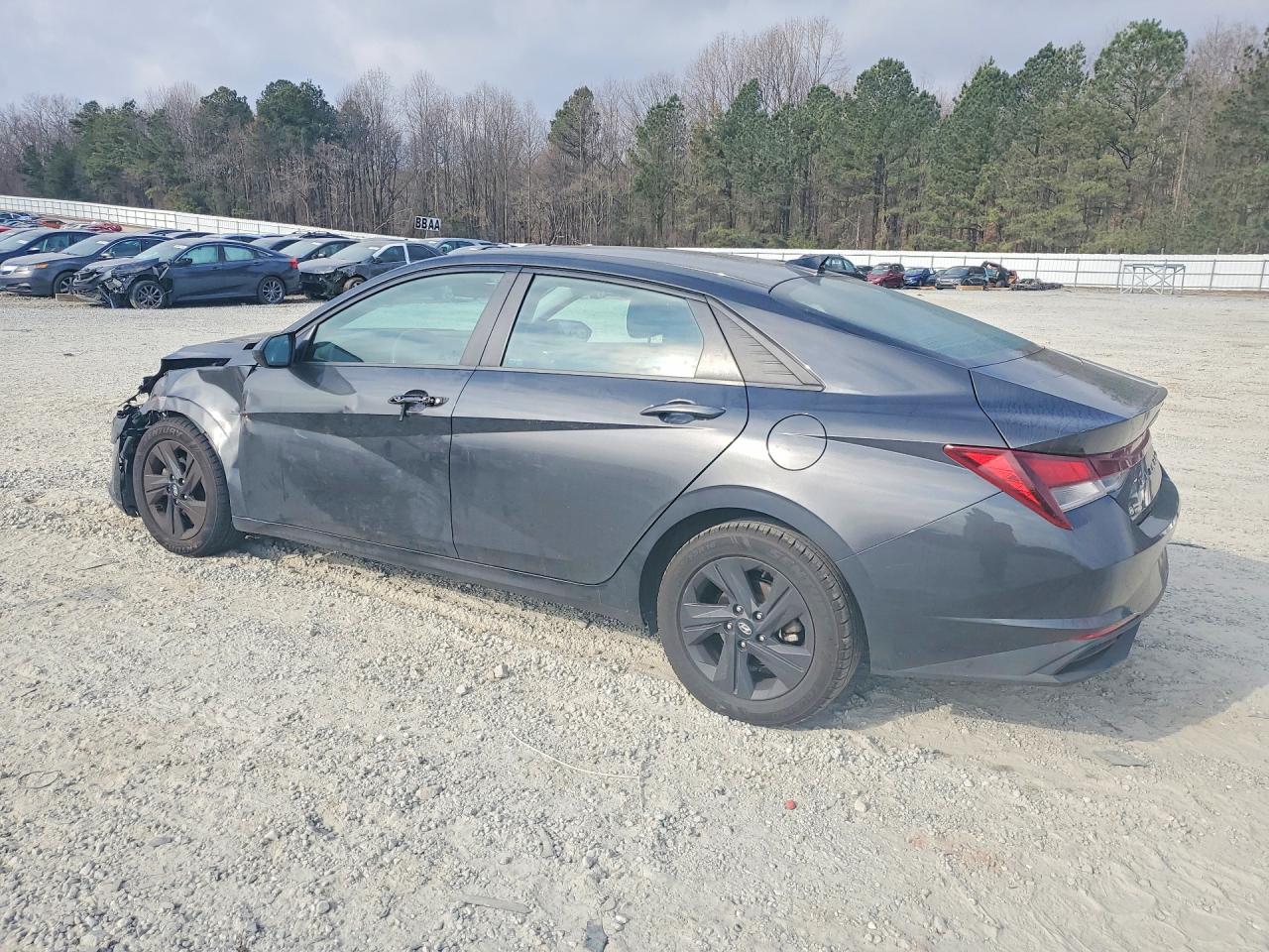 2023 HYUNDAI ELANTRA photo 2