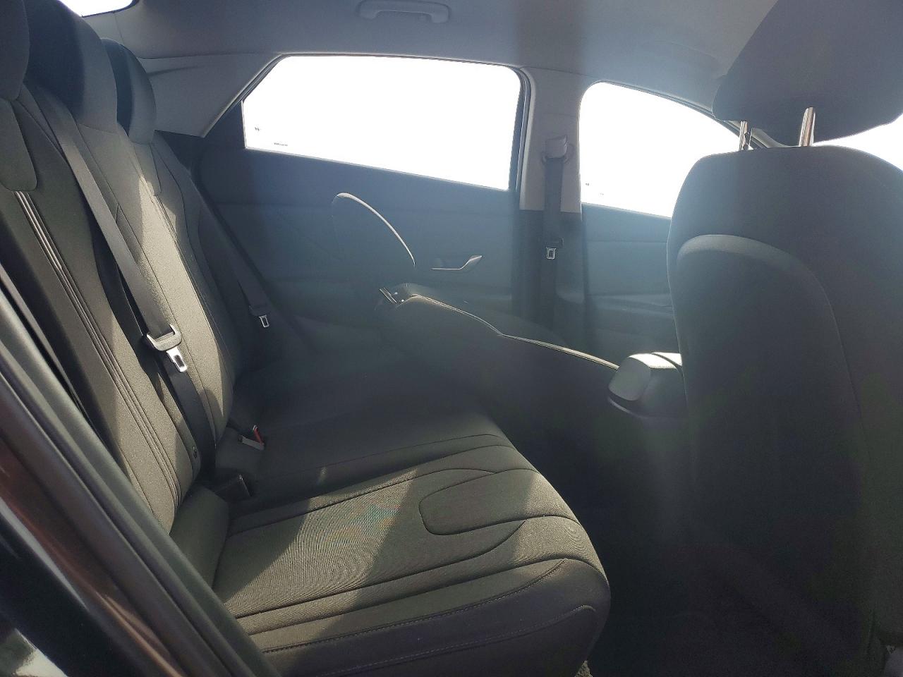 2023 HYUNDAI ELANTRA photo 10