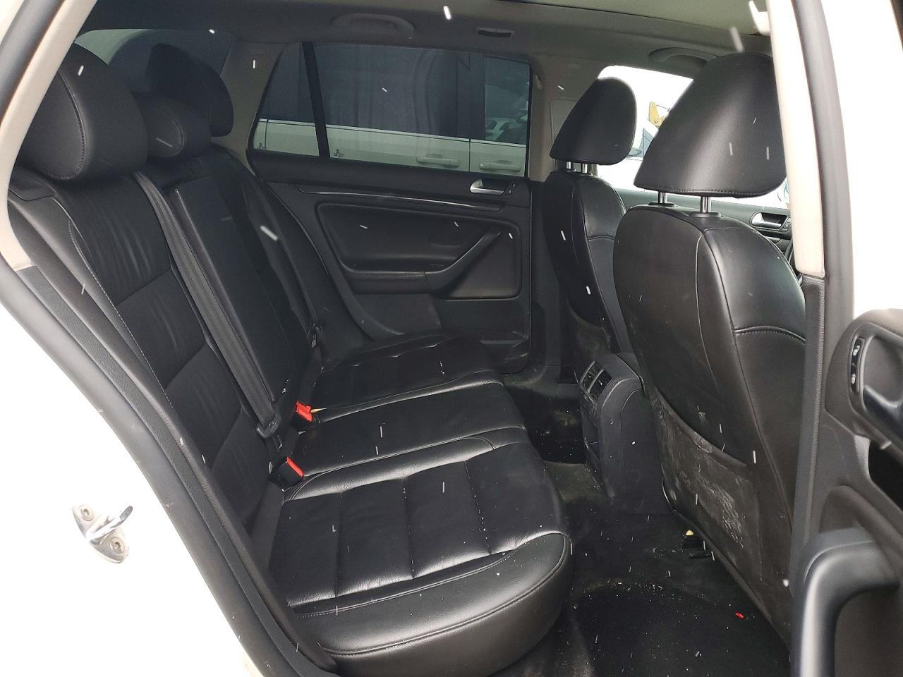 2013 VOLKSWAGEN JETTA TDI photo 19