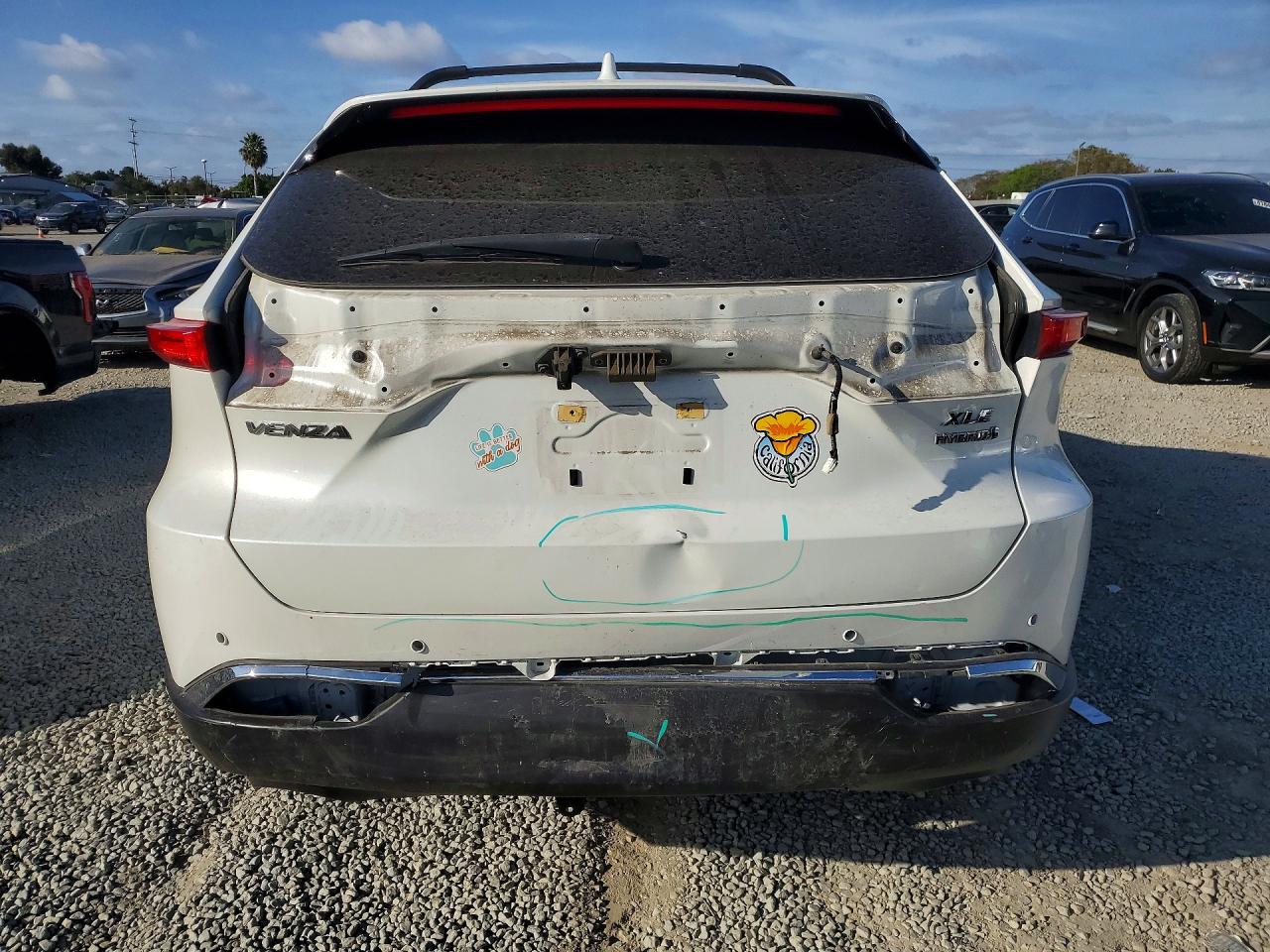 2022 TOYOTA VENZA XLE photo 6