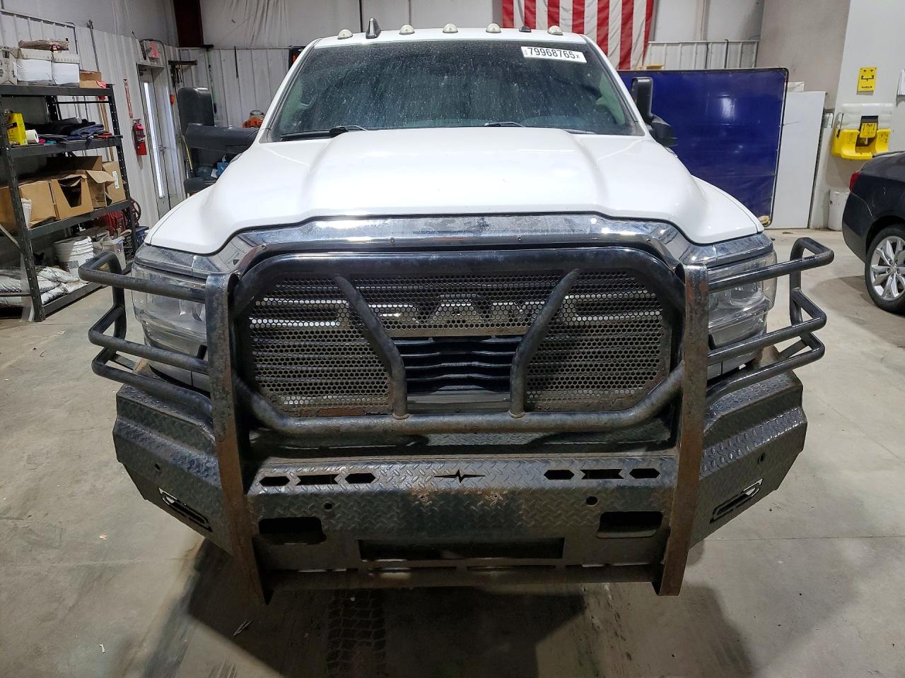 2019 RAM 3500 BIG HORN photo 5