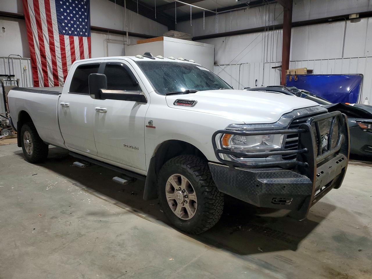 2019 RAM 3500 BIG HORN photo 4