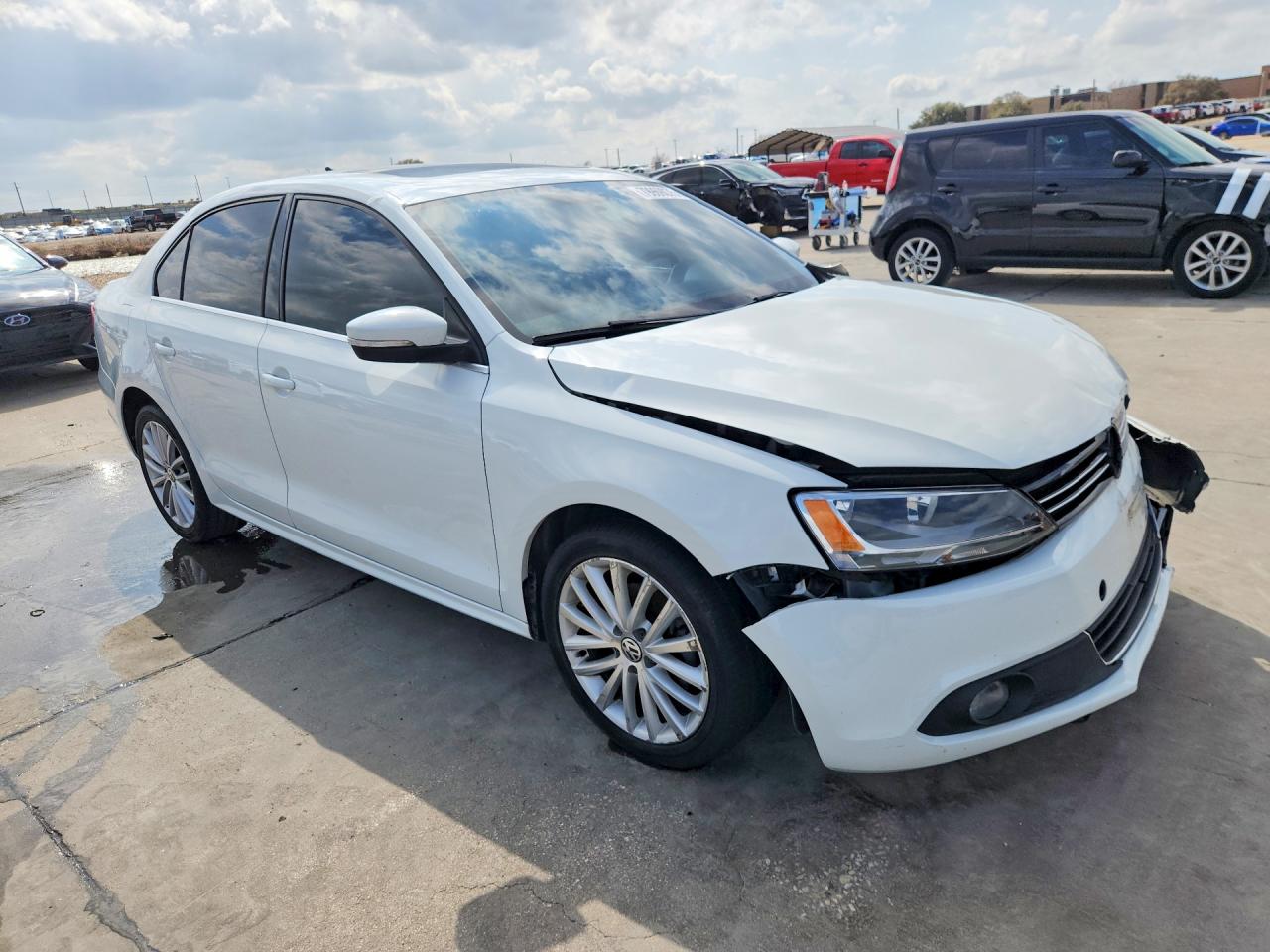 2014 VOLKSWAGEN JETTA SEL photo 10