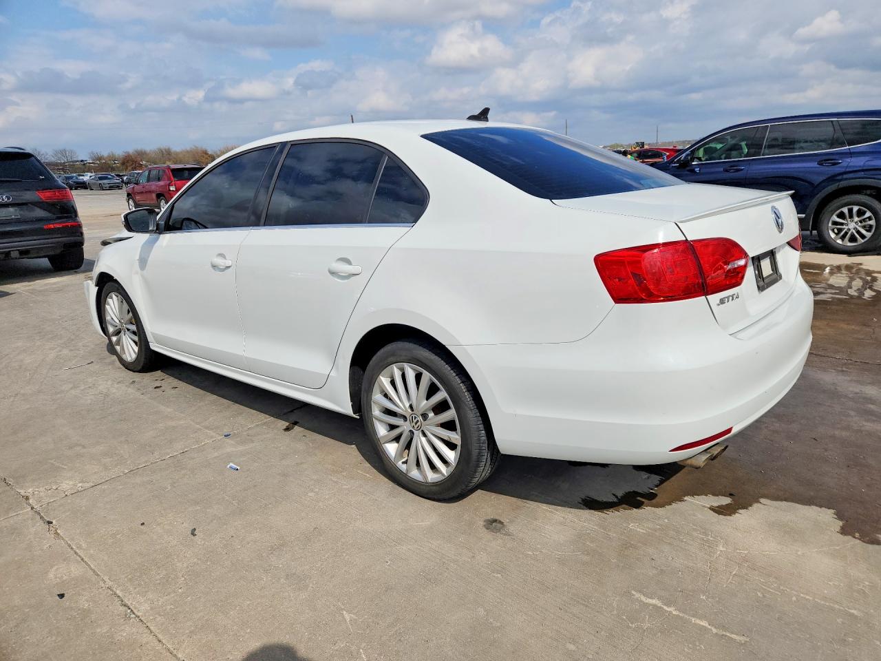 2014 VOLKSWAGEN JETTA SEL photo 4