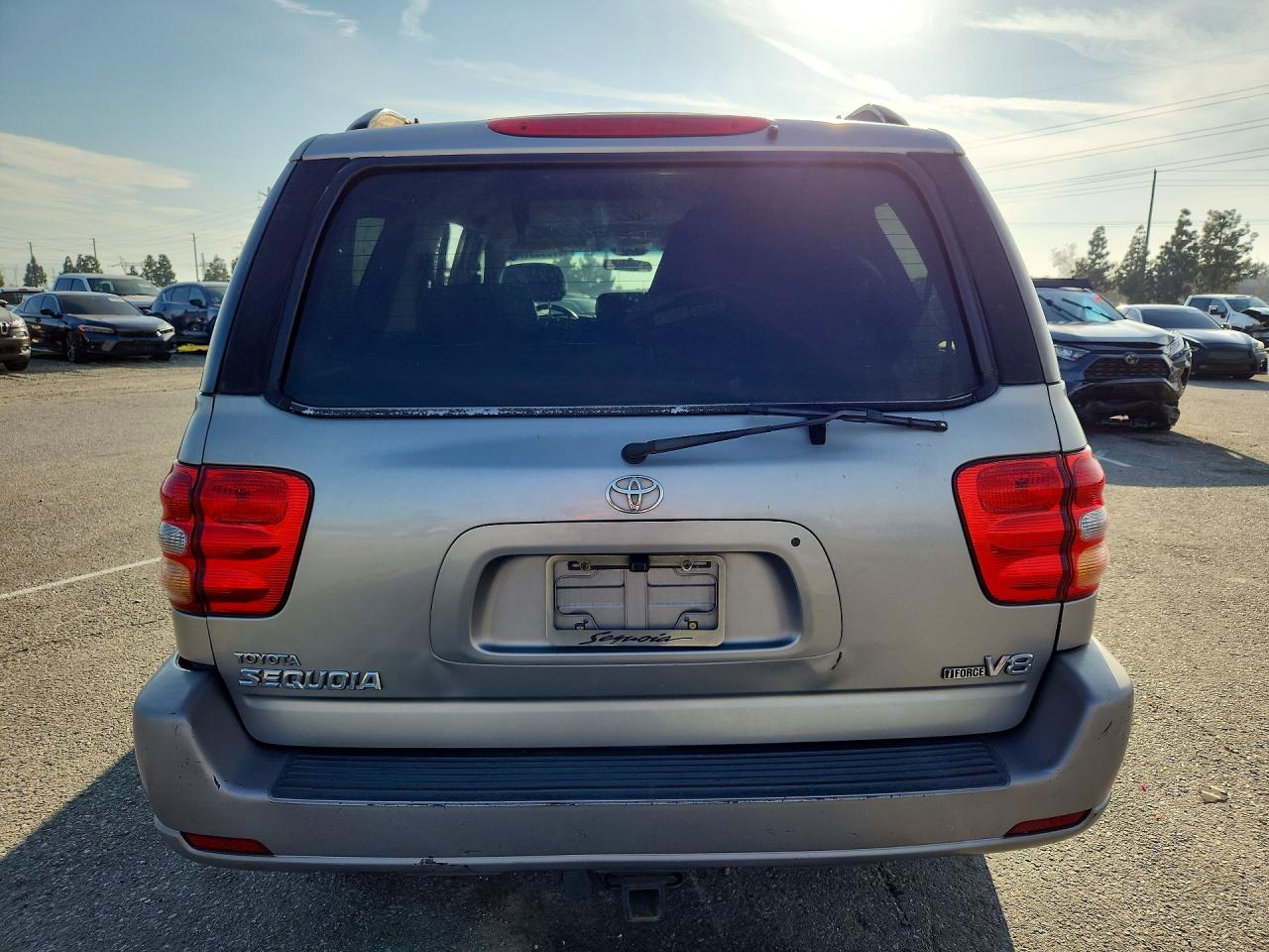 2003 TOYOTA SEQUOIA photo 11