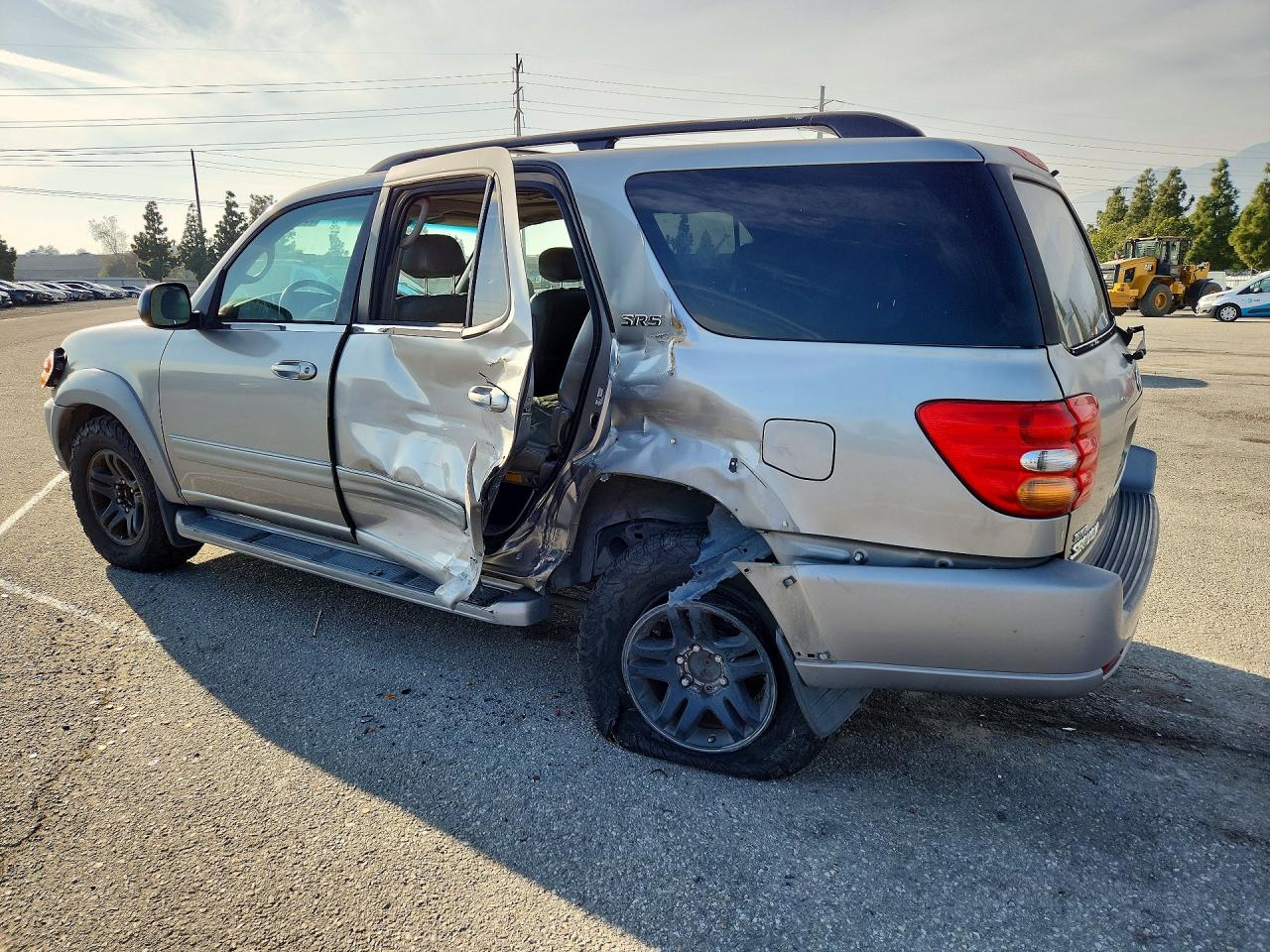2003 TOYOTA SEQUOIA photo 3