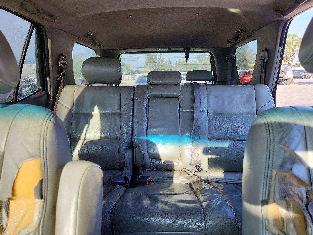 2003 TOYOTA SEQUOIA photo 19